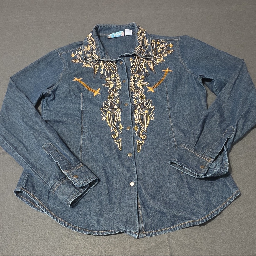 PINK Cattlelac Women's Blue Denim Embroidered Button-Up Shirt M Western Casual